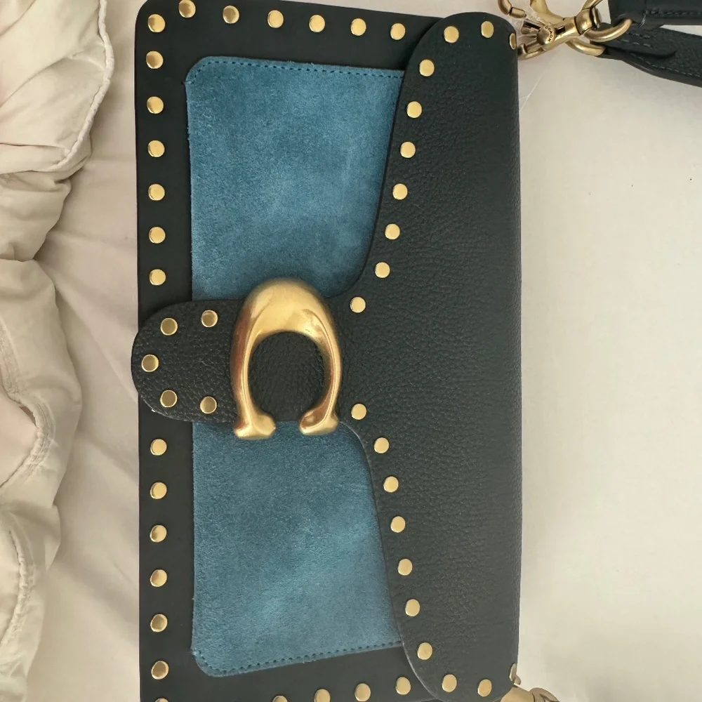 New - Picture 1 of 4